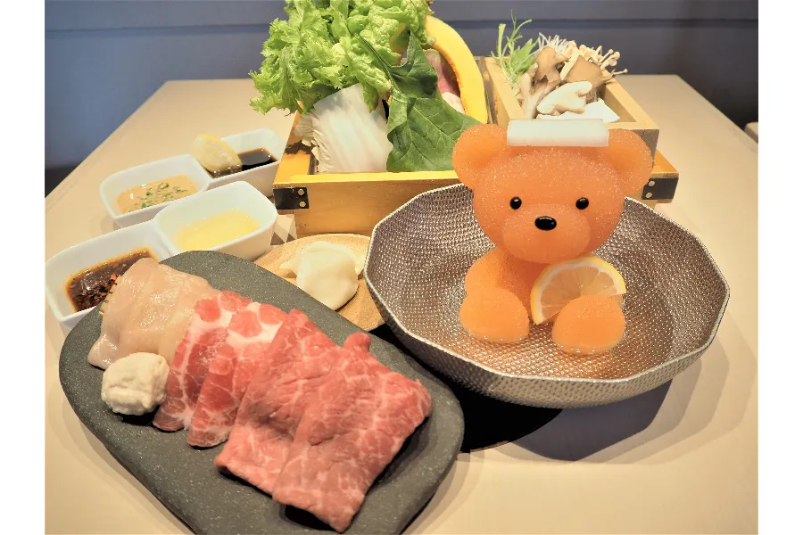 “くまちゃん鍋”が東京に！「北海道めんこい鍋 くまちゃん温泉」渋谷にオープン