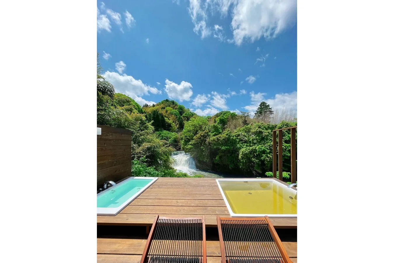 ▲露天風呂、サウナは水着着用