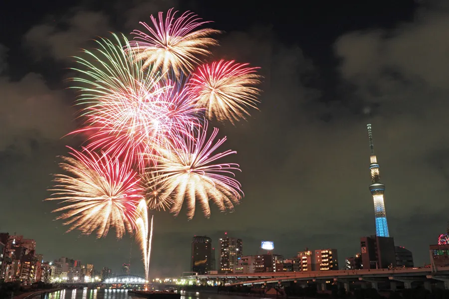 「た～まや～！」神宮外苑や隅田川も♪フルコンプリートしたい花火大会ランキングTOP10