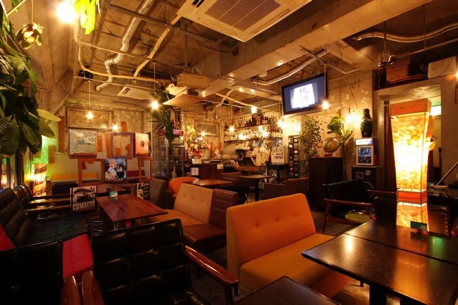 【渋谷】ひとりごはんも大丈夫！おしゃれな深夜カフェ3選