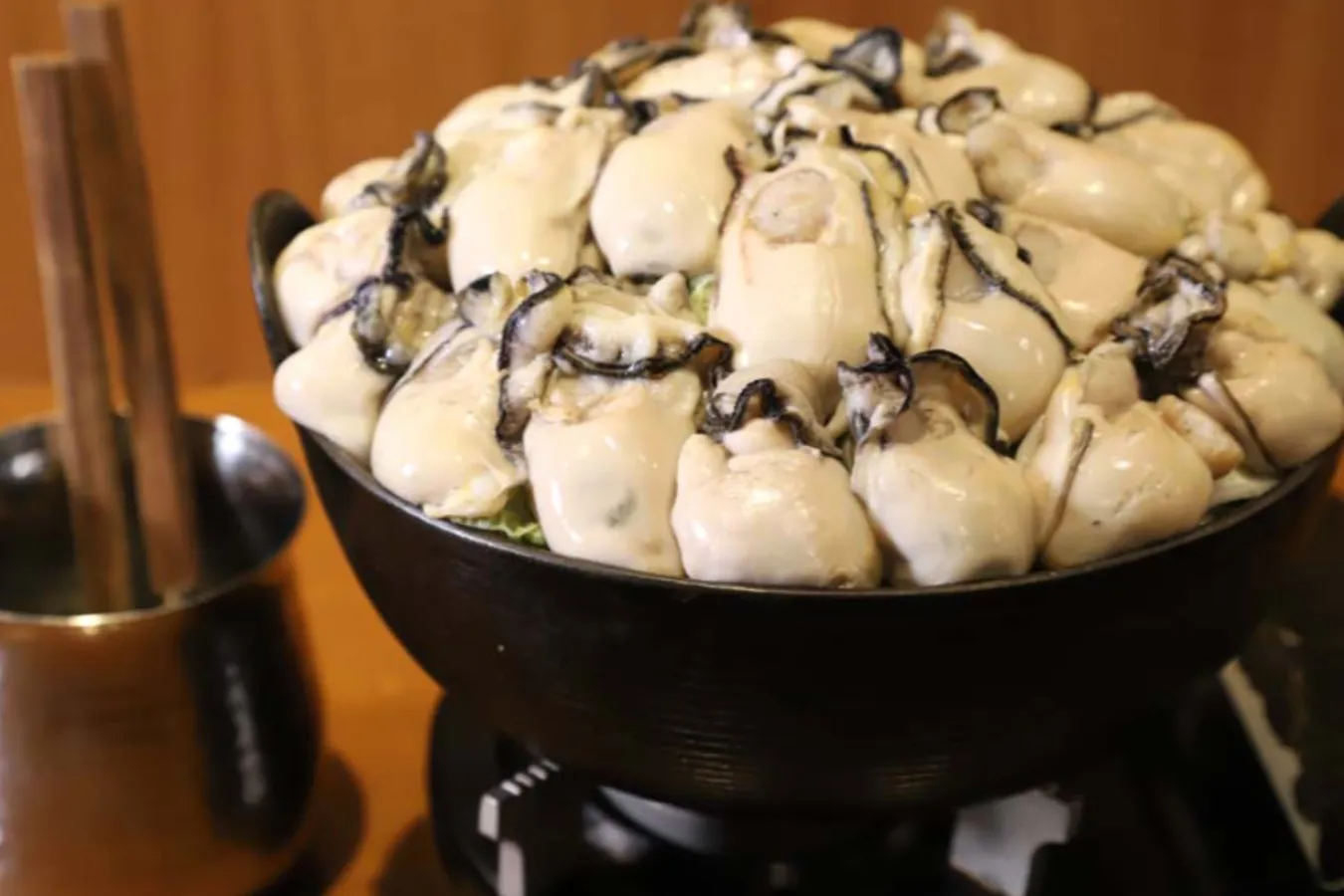 【東京】「爆盛りカキ鍋」も！ディナーデートで食べたい「絶品カキ鍋」3選_1903181