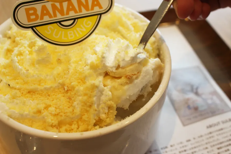 ソルビンの「かき氷ケーキ」はフレッシュバナナ2本入りでフワ旨！シェアして食べて