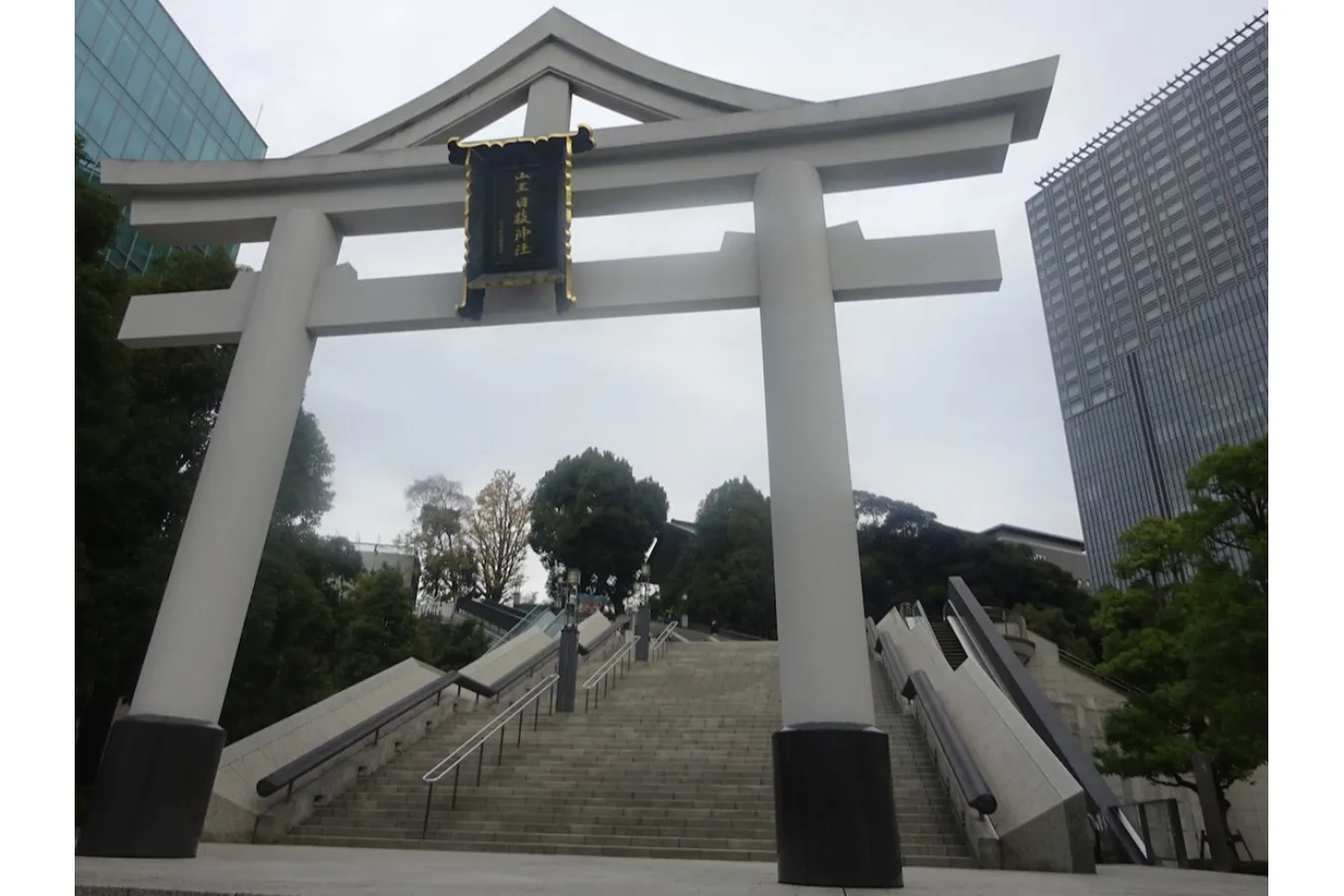 【赤坂】エスカレーターがある都会の神社「日枝神社」