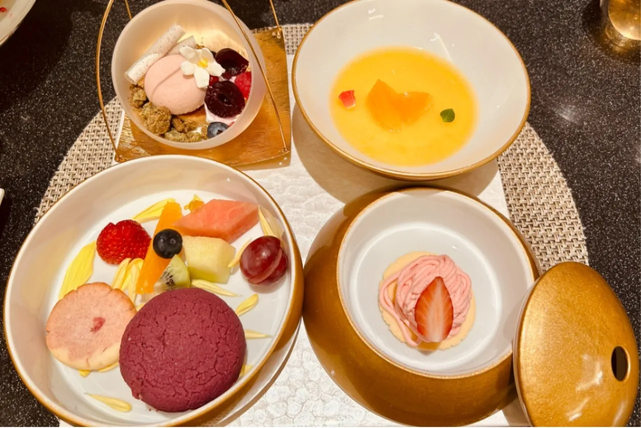 ▲「桜と新緑のチャイニーズアフタヌーンティー」スイーツ