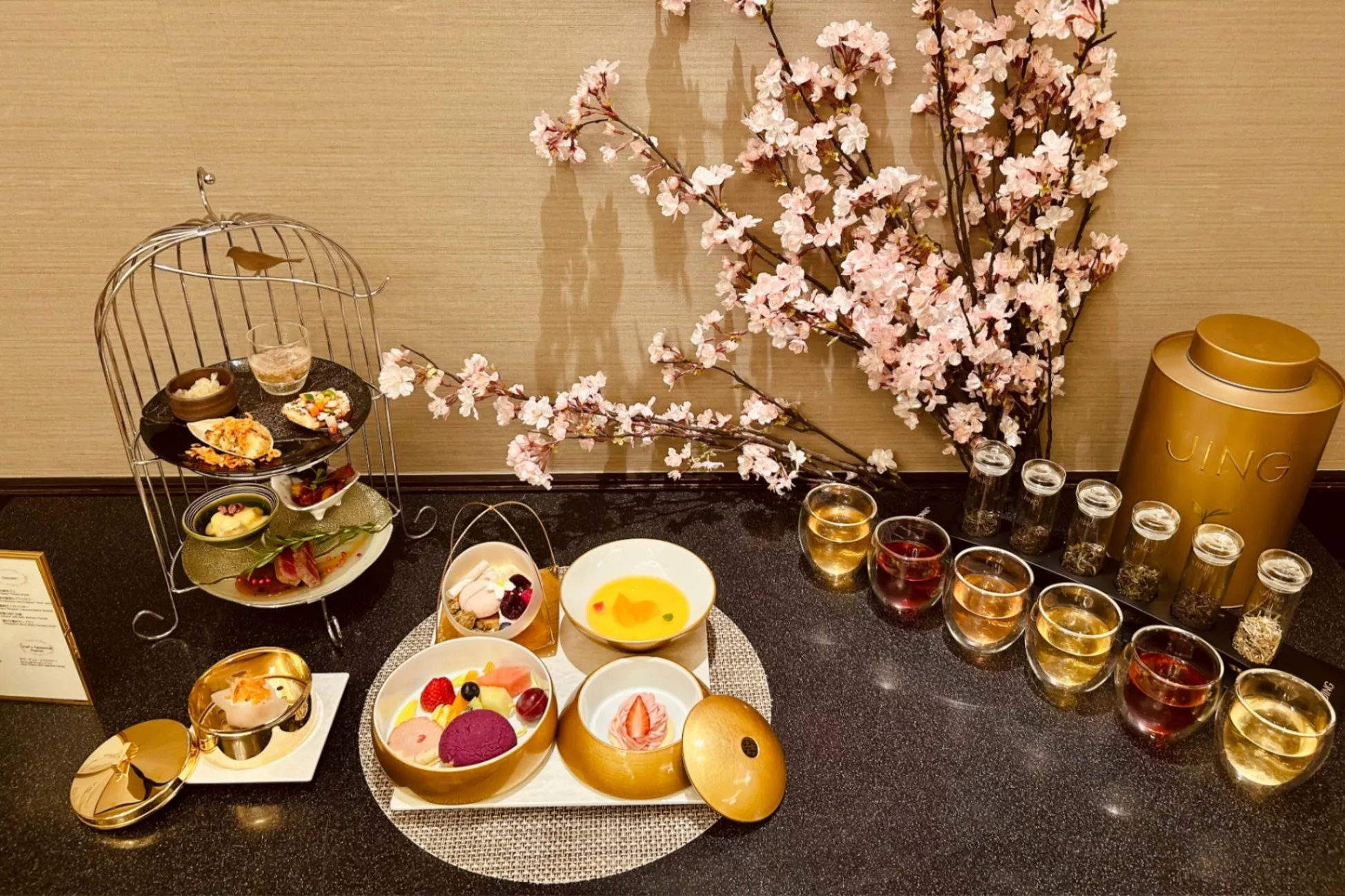 【ヒルトン東京ベイ】春の食材たっぷり！桜＆新緑をイメージしたアフタヌーンティーの魅力を実食レポ