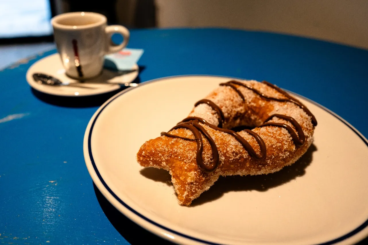 ▲「グラッファ」（手前）と「カッフェナポレターノ」（奥）