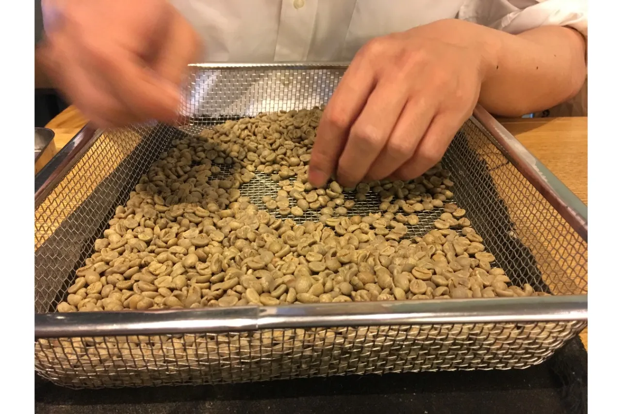 銀座で愛される喫茶店「炭火焙煎珈琲.凛」が銀座3丁目へ移転オープン！_3936595