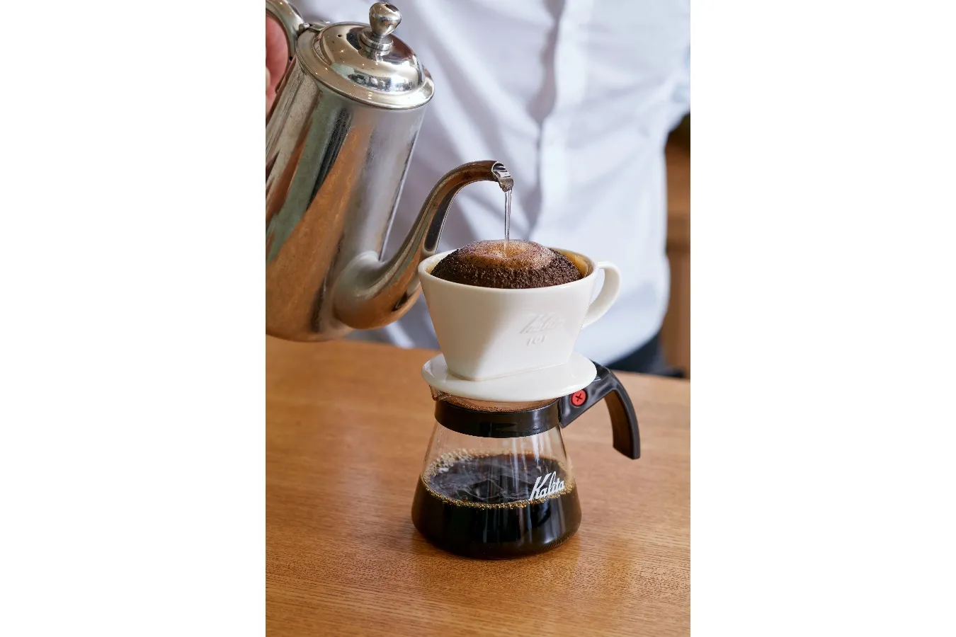 銀座で愛される喫茶店「炭火焙煎珈琲.凛」が銀座3丁目へ移転オープン！_3936596