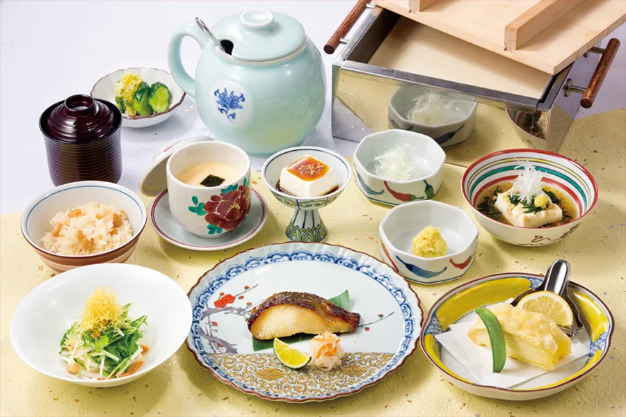 【表参道】ヘルシーメニューも！おすすめおしゃれランチ16選