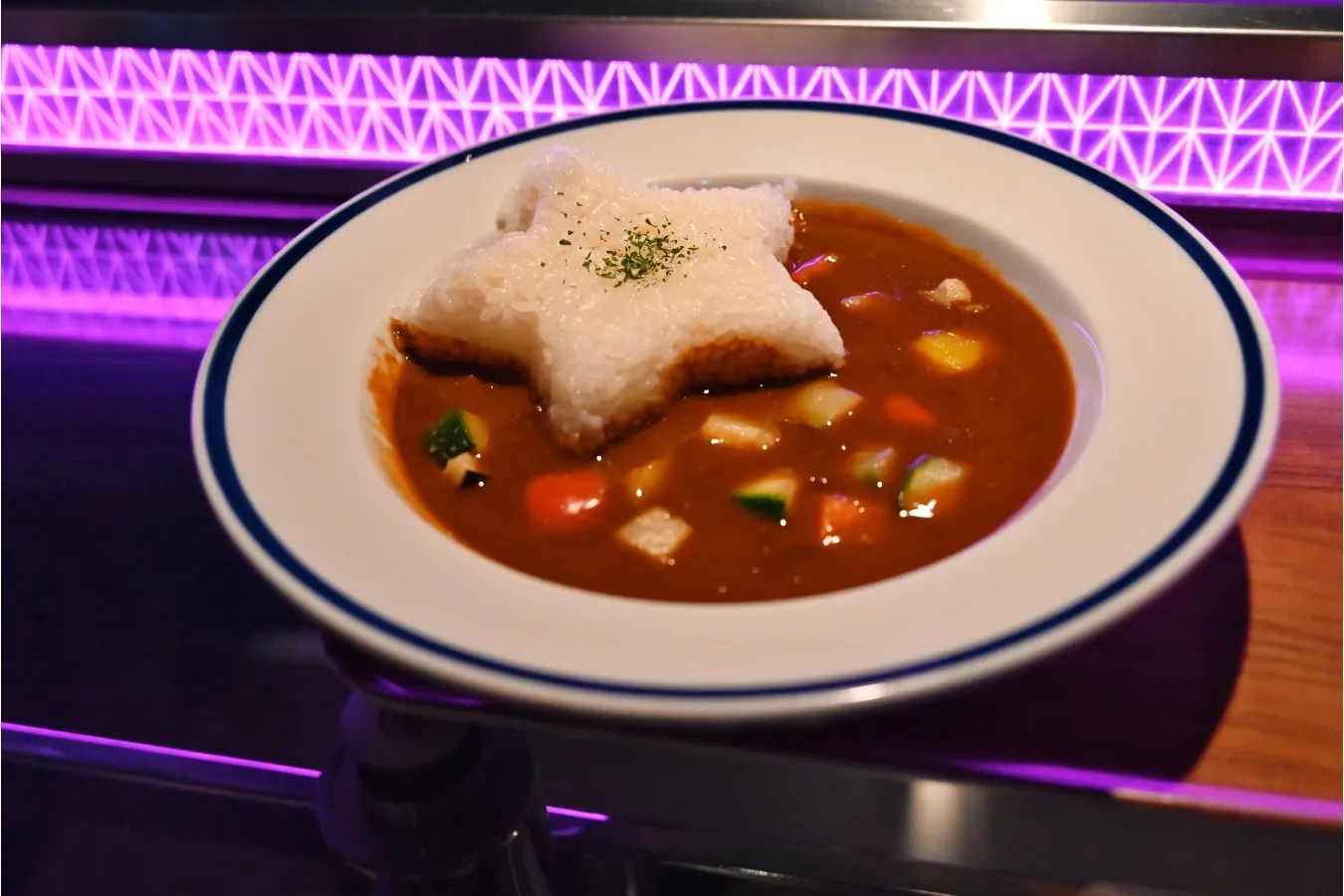 ▲「カレー」（1,200円）