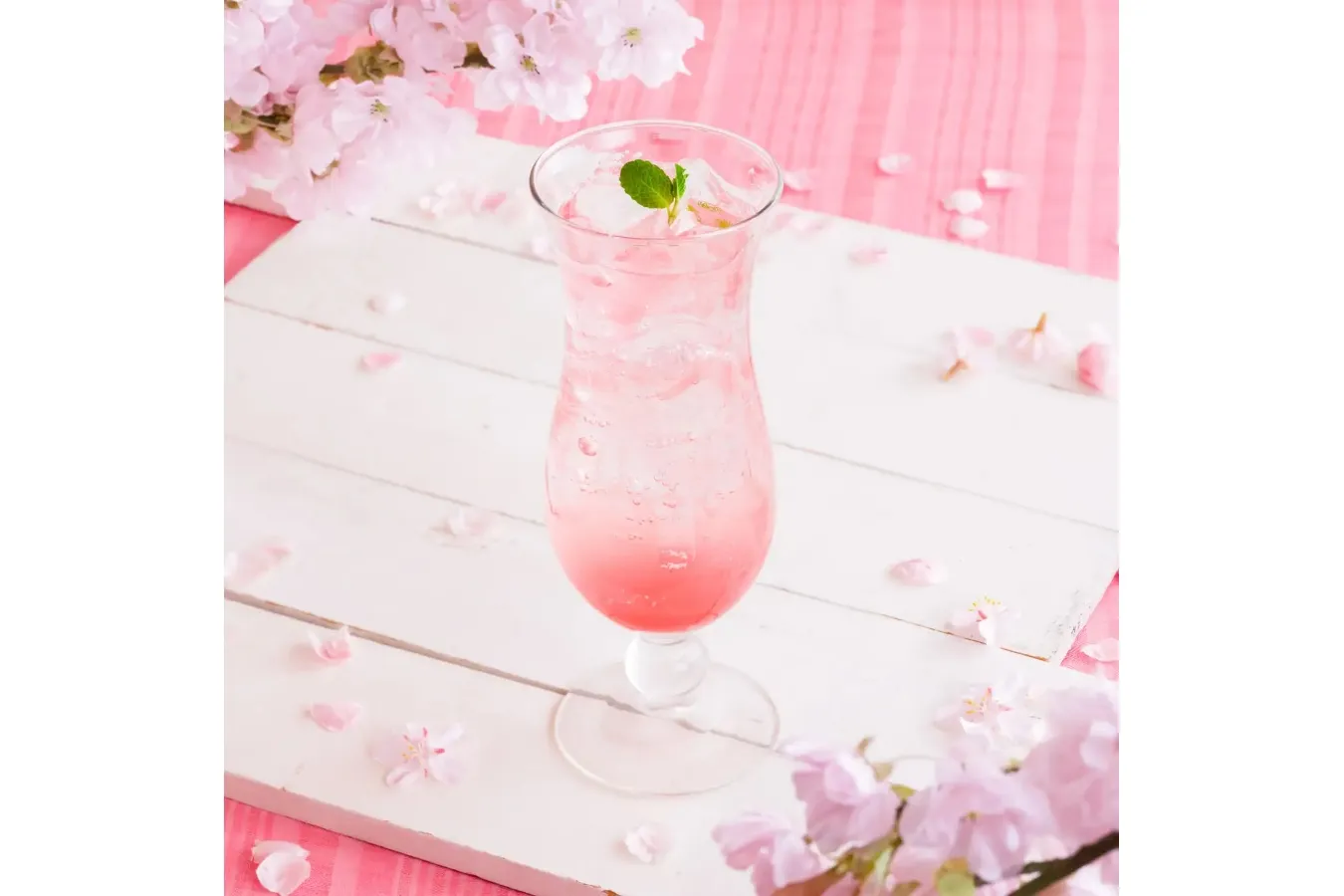 ▲「桜スカッシュ」イートイン
