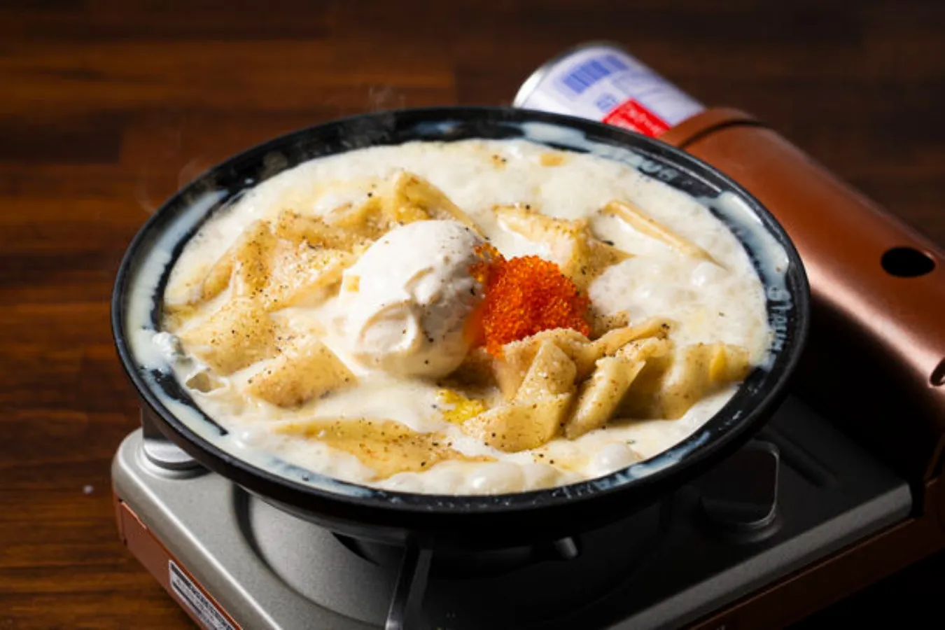 ▲4種チーズの鍋焼きパスタ 全粒粉のパッパルデッレ