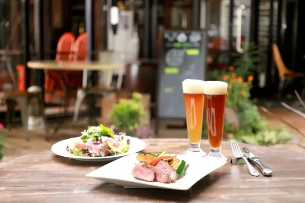 できたてクラフトビールを堪能!「福生のビール小屋」