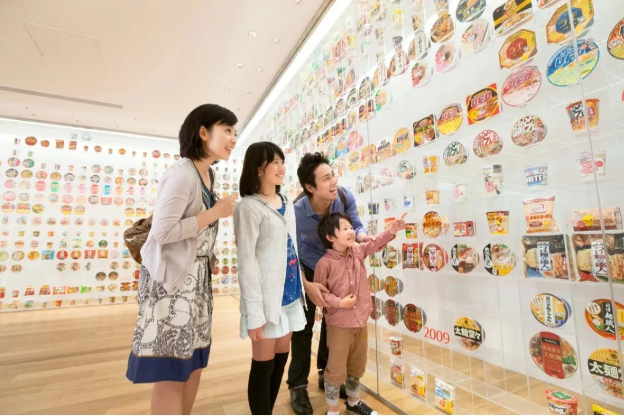▲インスタントラーメンヒストリ―キューブ