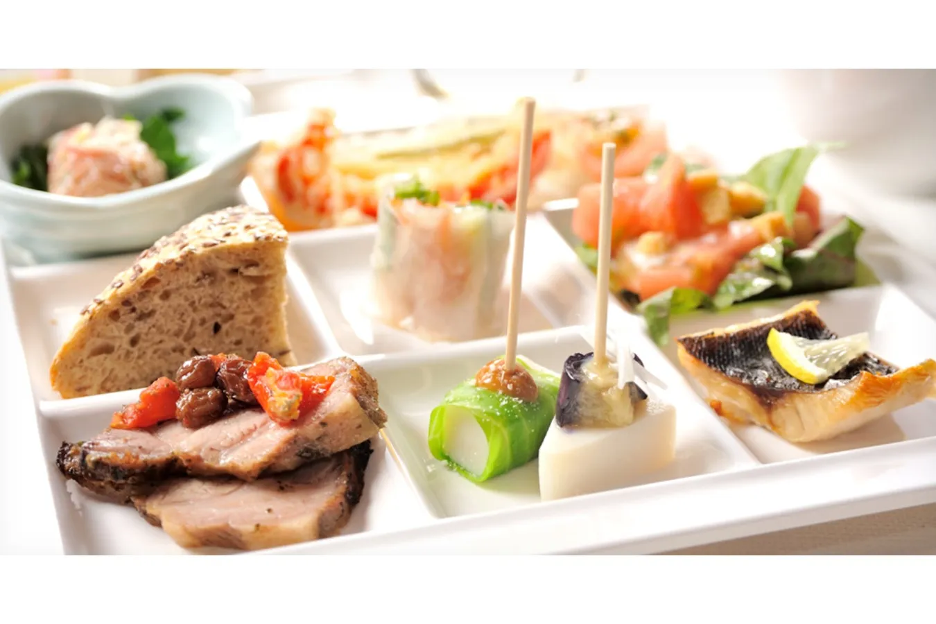 「鈴廣かまぼこの里」で箱根ビールを味わう！ビュッフェレストラン「えれんなごっそ」_2440755