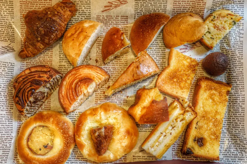 小岩「ラ タヴォラ ディ オーヴェルニュ」のパン食べ放題モーニングレポ