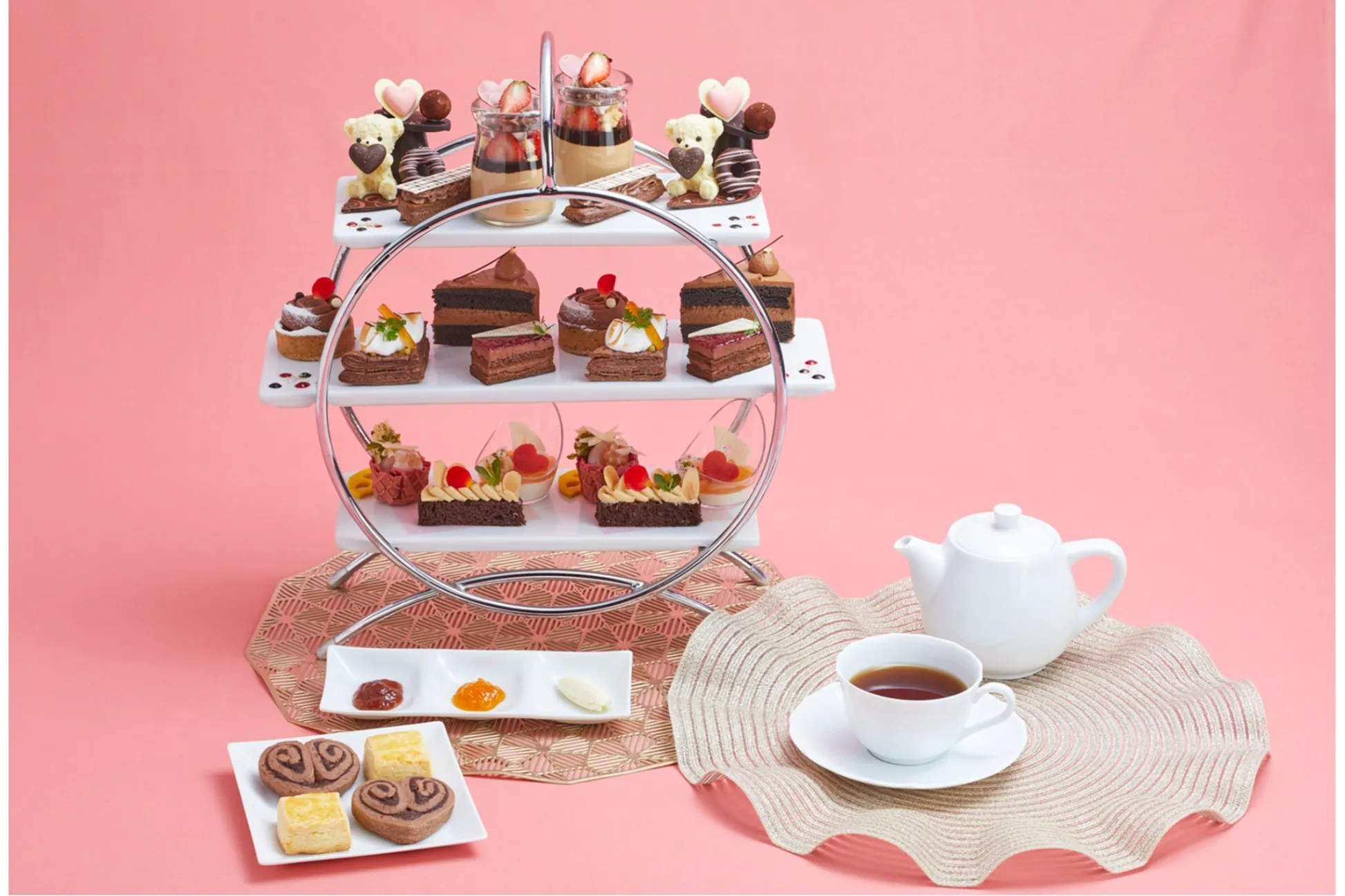 日本橋「ロイヤルパークホテル」よりチョコレートを味わい尽くすアフタヌーンティー登場