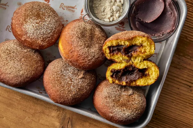 「ローステッド コーヒー ラボラトリー」2号店が自由が丘にオープン！バリスタ監修ドーナツも