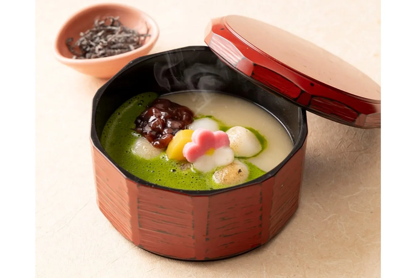▲「抹茶餡の炙り白玉しるこ」