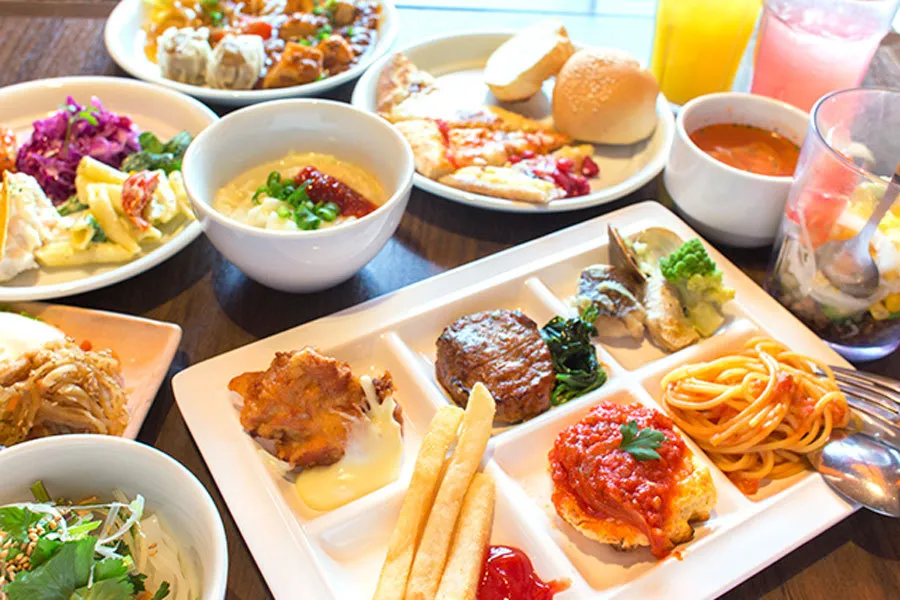 (PR)豪華食べ放題が1,403円！無料の遊び場やリニューアルしたフードコートでGWをお得に楽しめるスポットを発見！ 