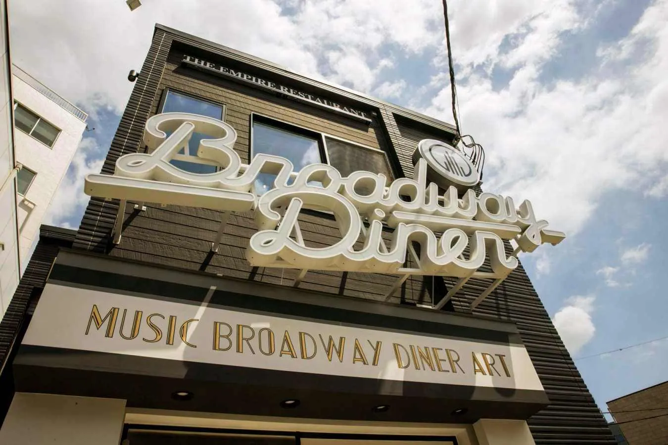 ▲「BROADWAY DINER」外観イメージ