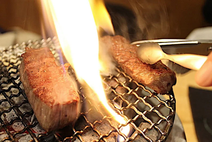 【渋谷】神泉のホルモン焼肉「三百屋」が安ウマ