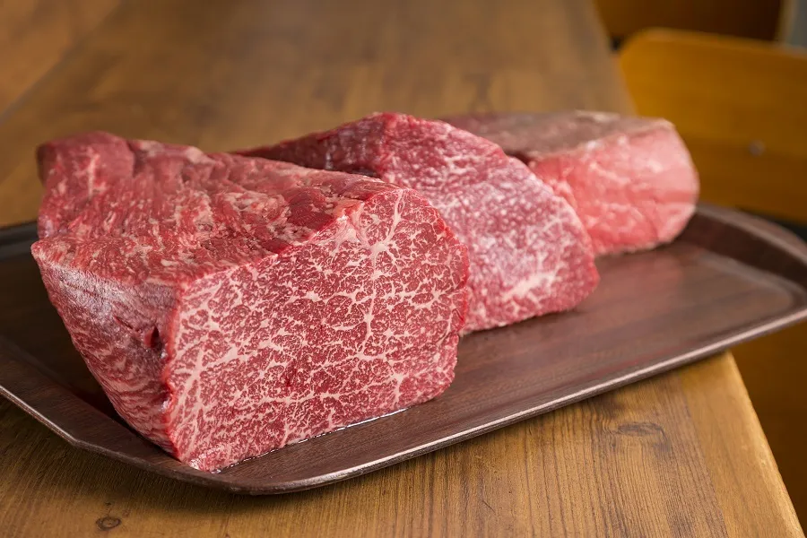 【六本木】精肉店よりリーズナブル!?噂の“肉バル”ディナー