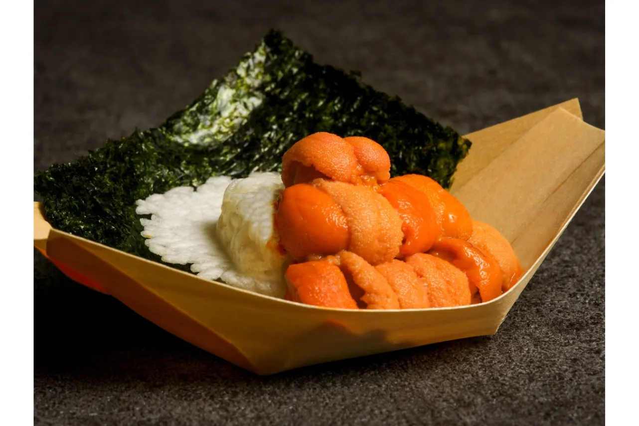 ▲「“超”こぼれうにの羽根つき焼きおにぎり」