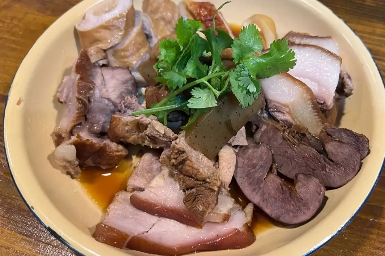 ▲「醬卤（中国風おでん）盛り合わせ」（990円）