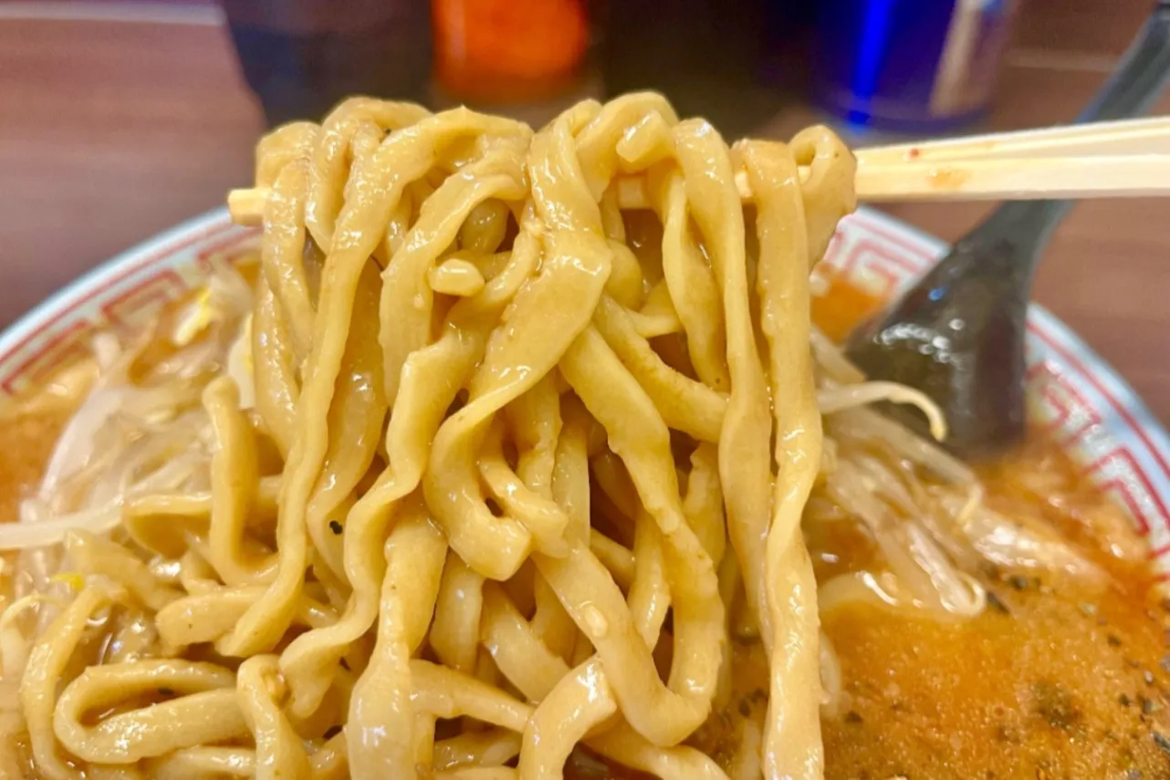 イタリアンな“二郎系”！？トマトの風味がガツンと美味しい、金町「麺屋 神工」_1401554