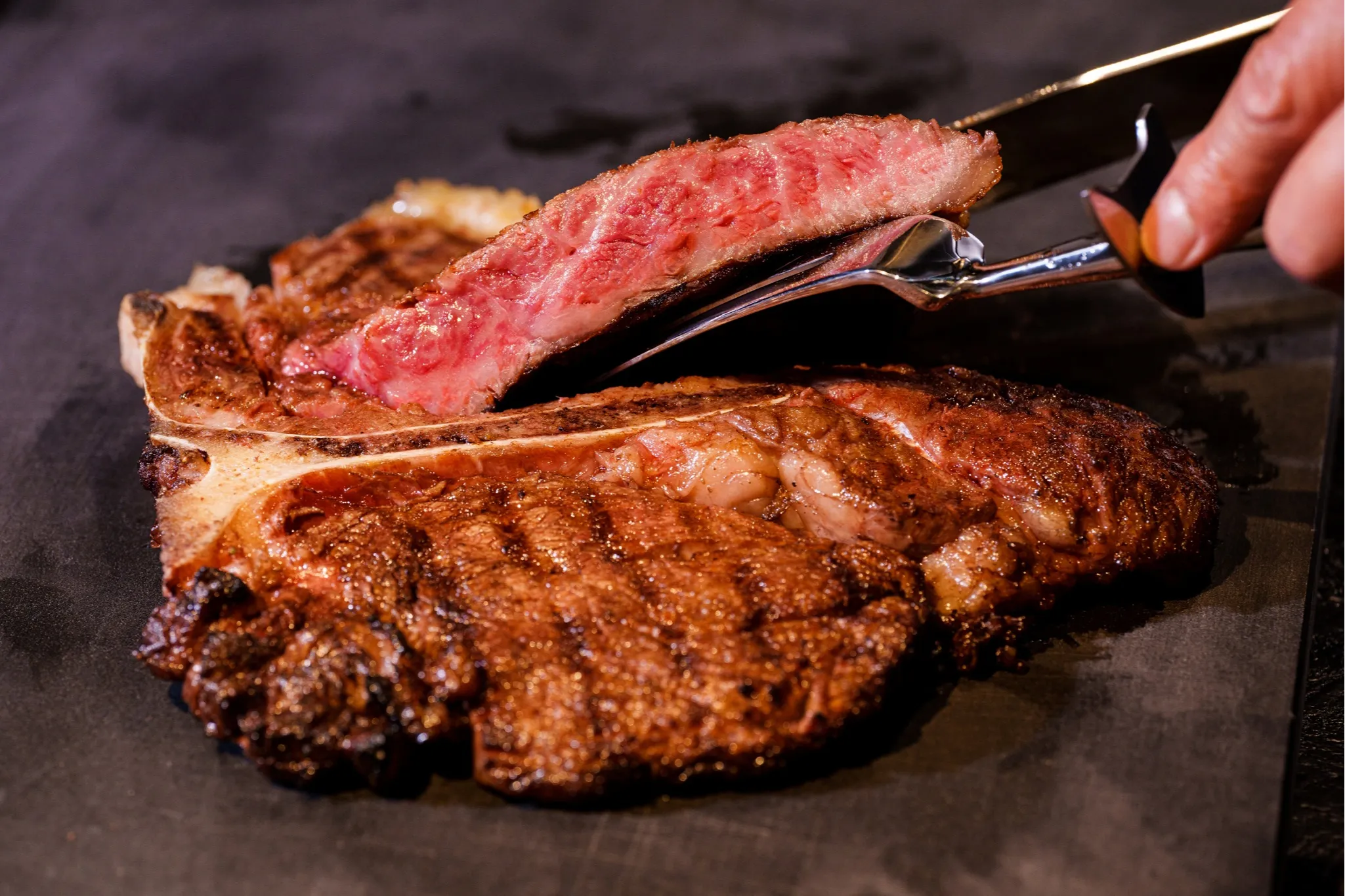 【中目黒】近江牛のTボーンステーキが味わえる「T」オープン