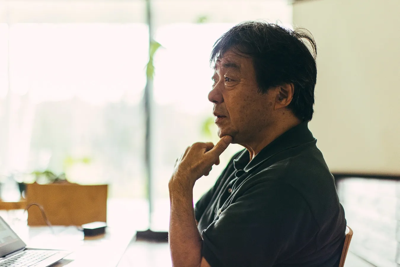 ▲宮嶋望氏
十勝、新得の肥沃な大地を基盤に「自然と一体となる酪農」に取り組む。すべての生き物と調和する自然の摂理から生み出されるチーズやバターは、唯一無二の存在として内外からの注目を集めている