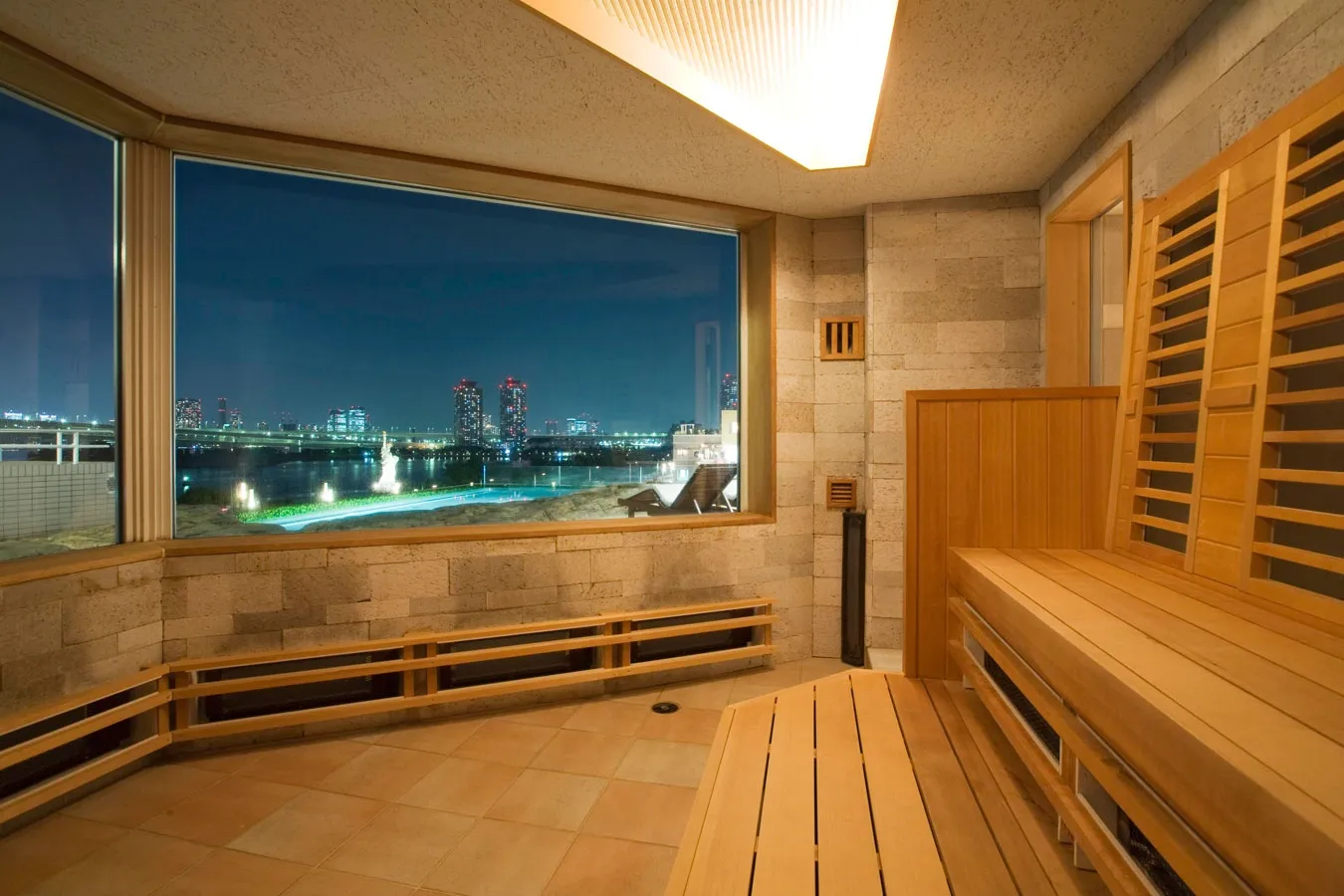 【お台場】雨の日も満喫できる「屋内デートスポット」10選｜2026_3666526
