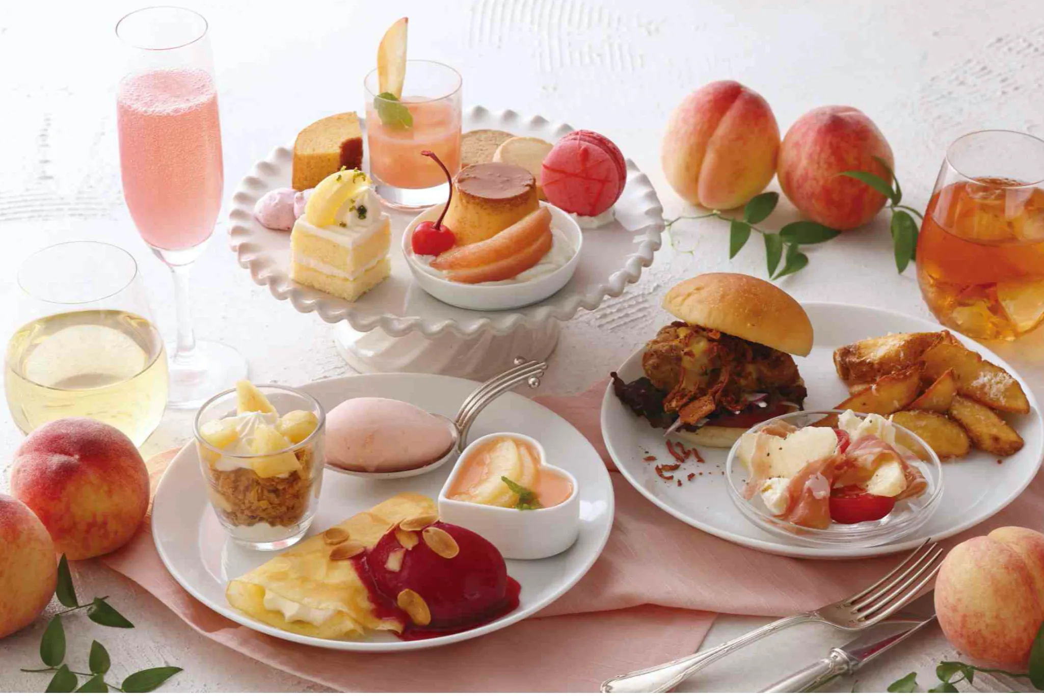 夏限定！カフェ「キハチ」の白桃を使ったひんやりグルメ