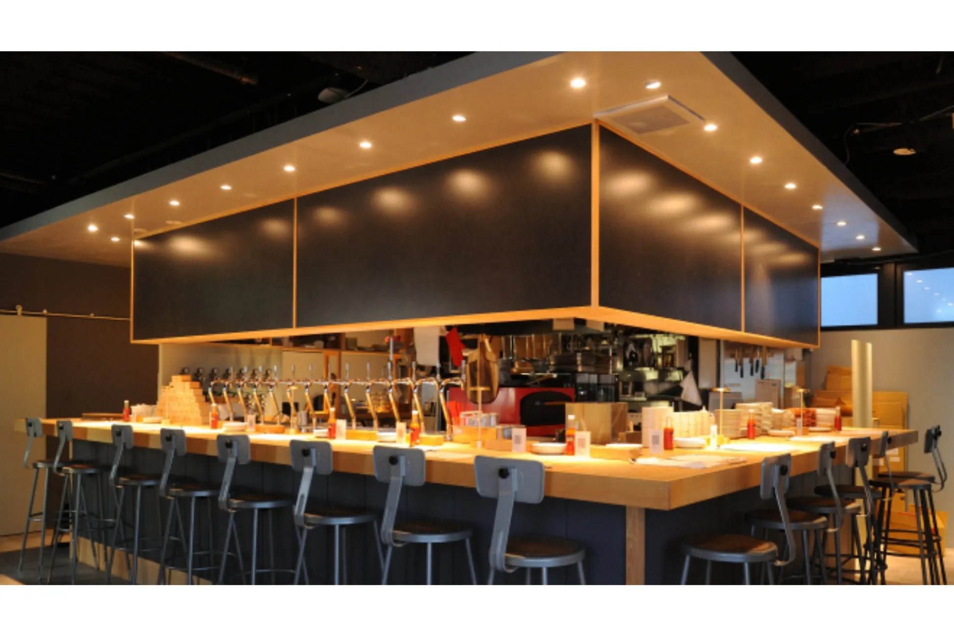 “クラフトビール＆本格イタリアン”を楽しめる「ニホンバシブルワリー」の新店が池袋にオープン