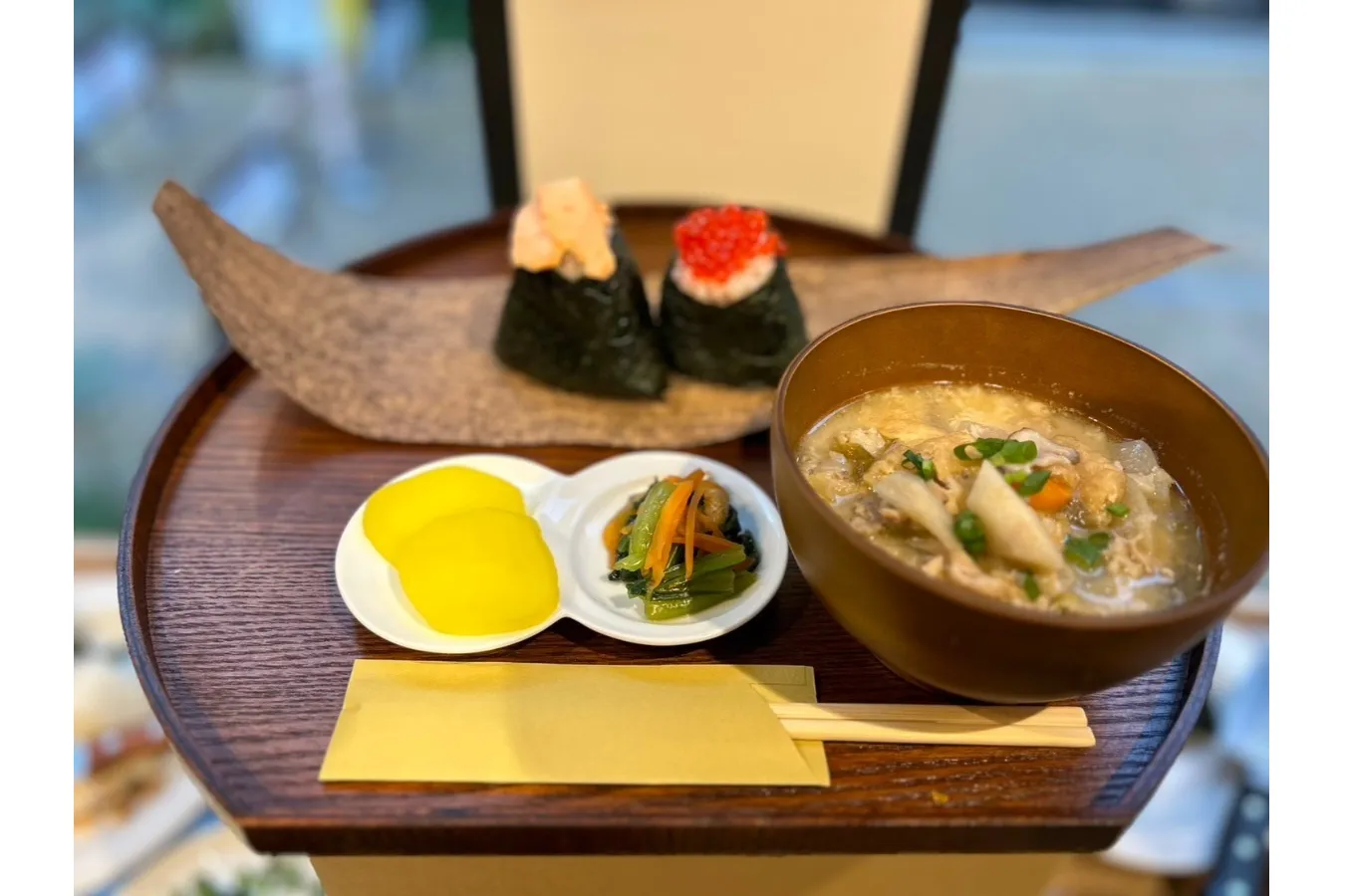 “握らない”おにぎり専門店「鎌倉山米店×うなぎの寝床」ミカン下北にオープン_1528864