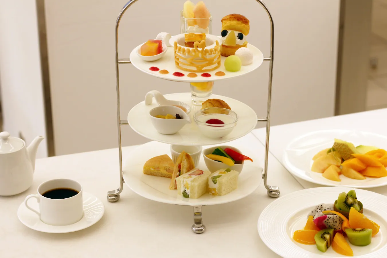 あの新宿高野のフルーツが食べ放題!「タカノフルーツティアラ」レポ_1704277