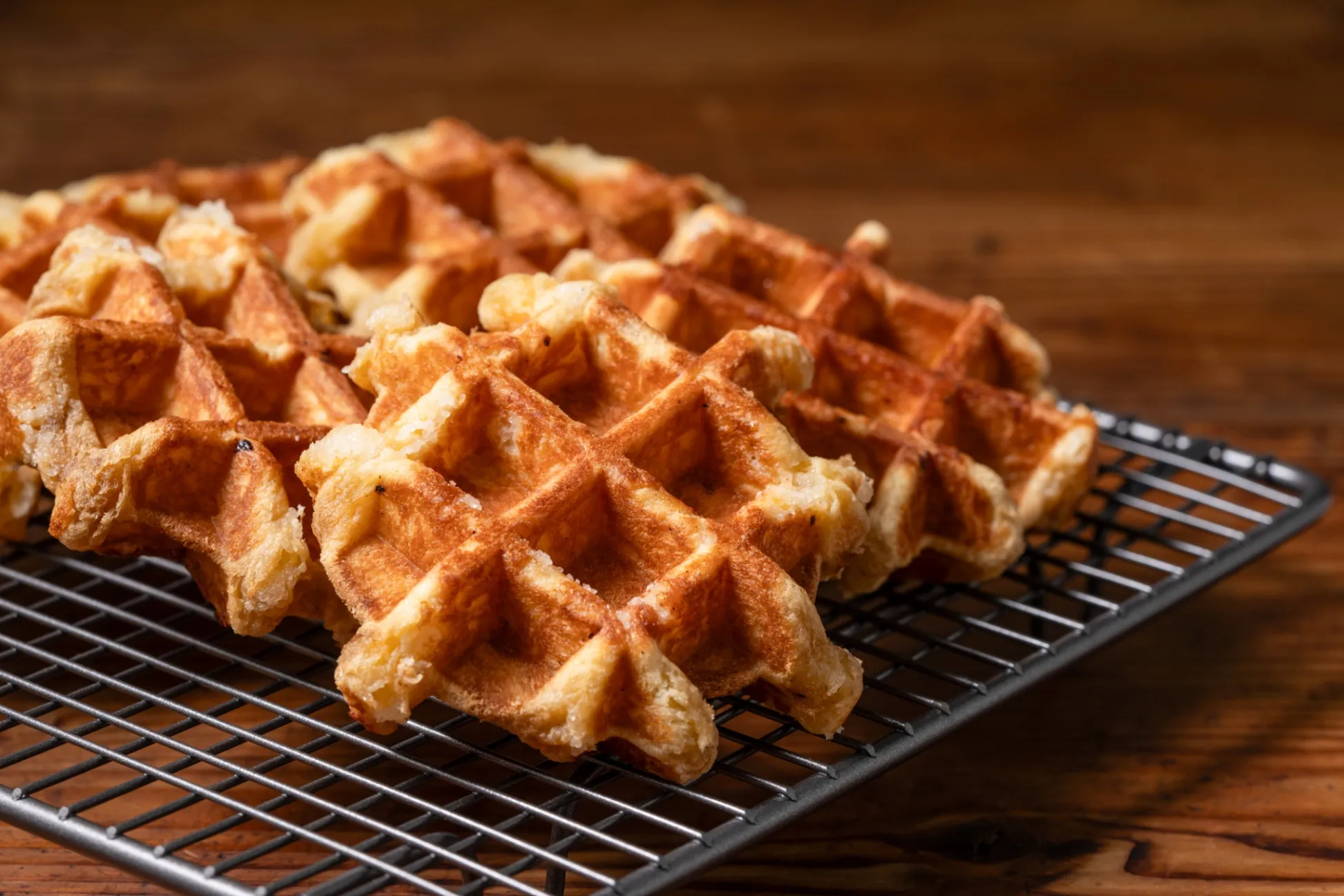 焼きたてリエージュワッフル”専門店「ベルバターワッフル」新橋に