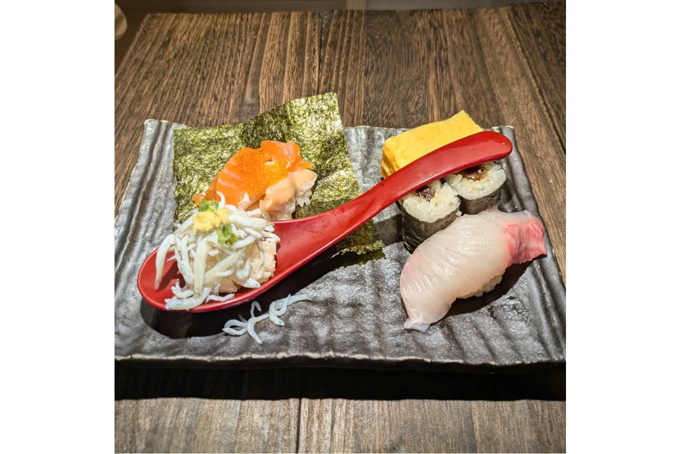 ▲画像提供：廻転とやま鮨 銀座店