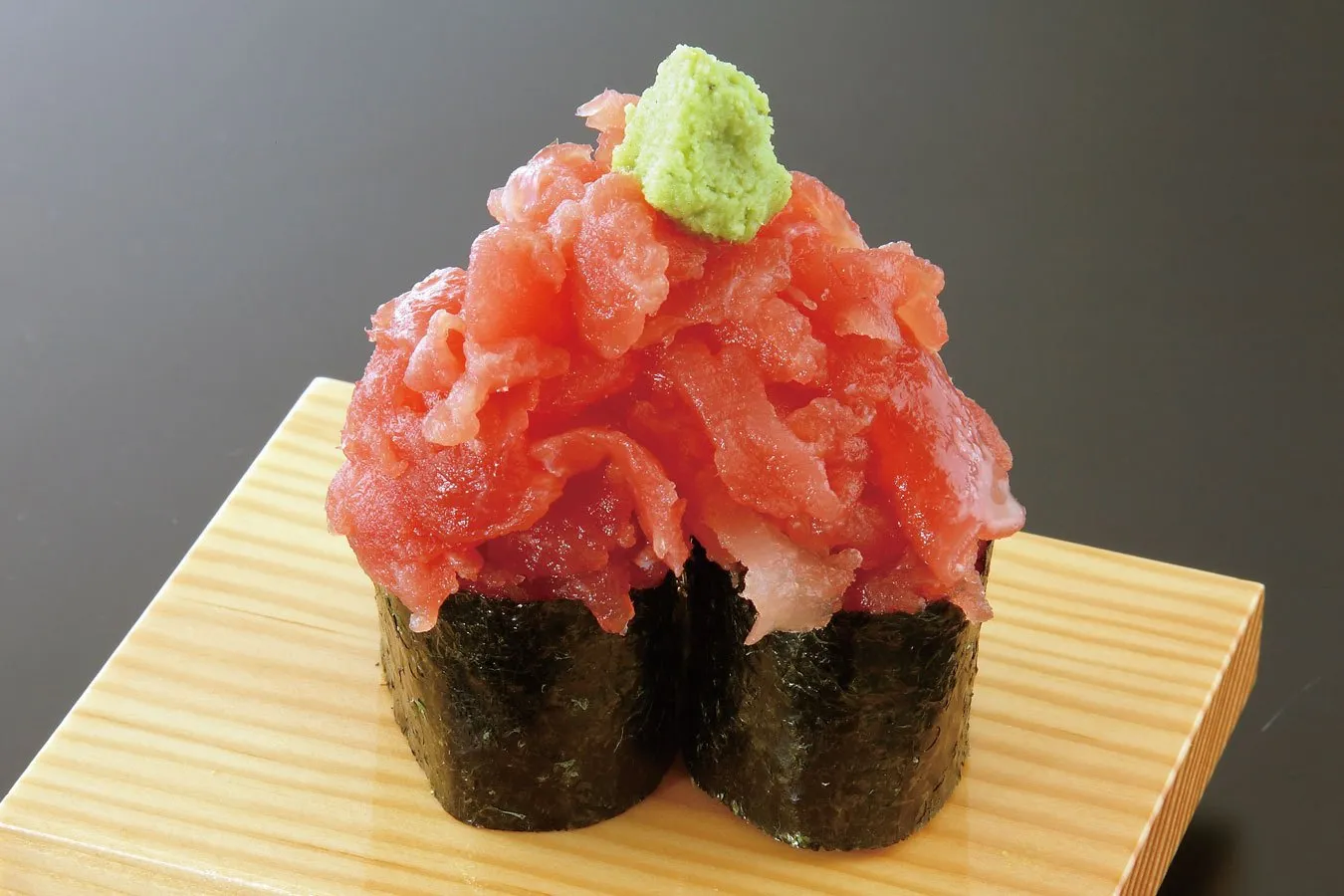 ▲写真提供：廻転寿司 三浦三崎港 上野店