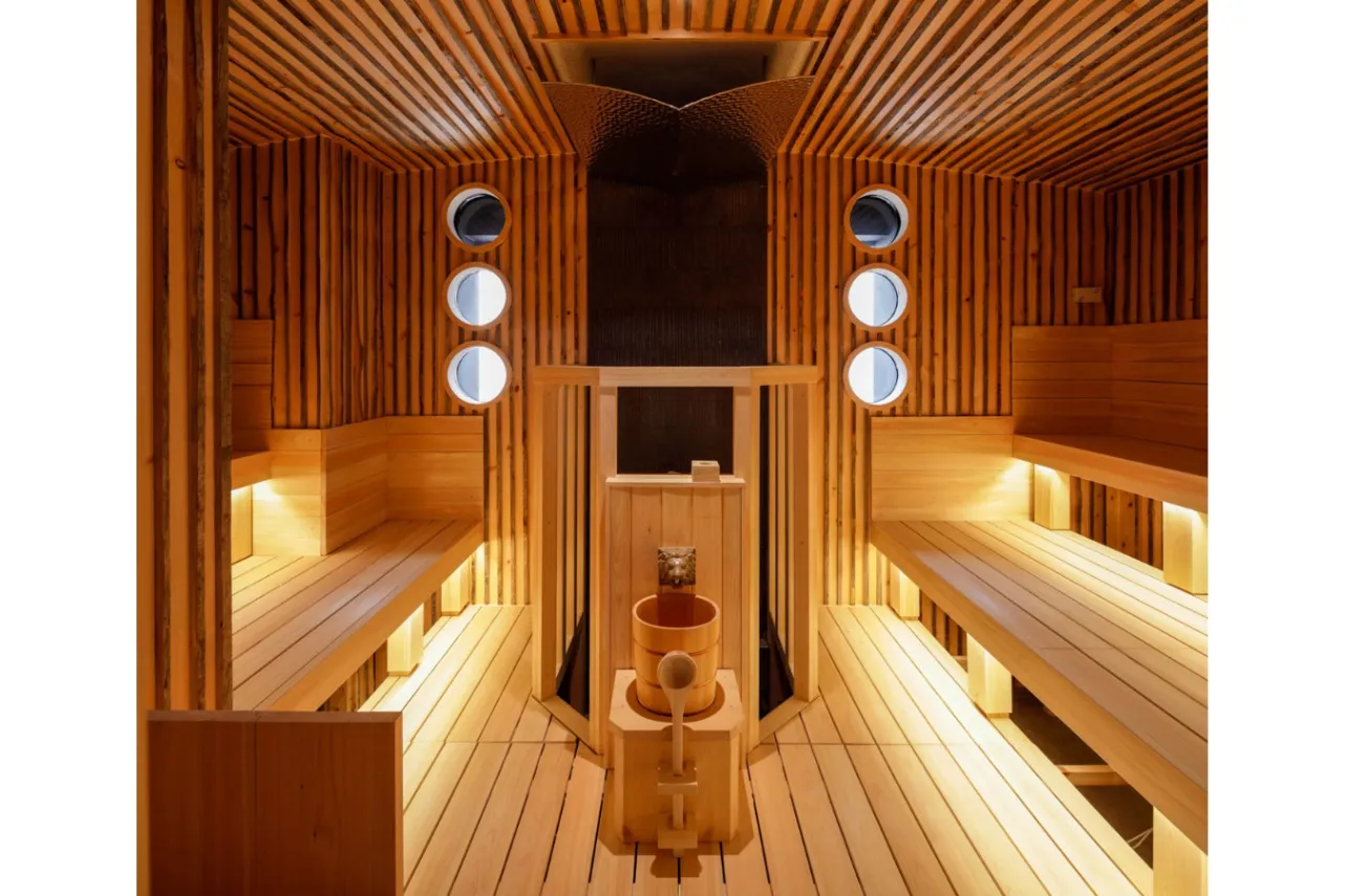 ▲ケロサウナ　写真提供：かるまる 池袋（Photo by Nacasa & Partners）