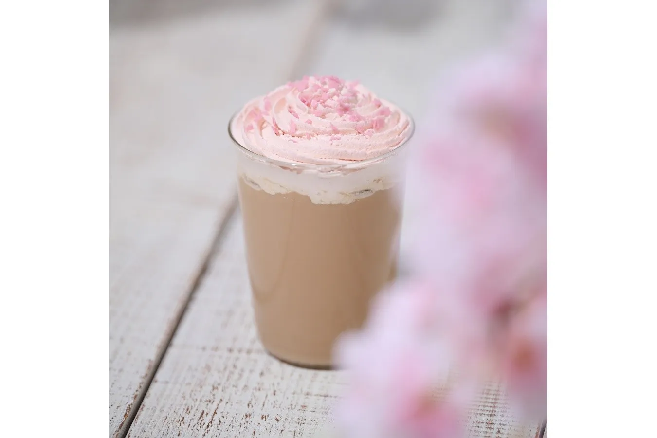 ▲「ほうじ茶ティーラテ」