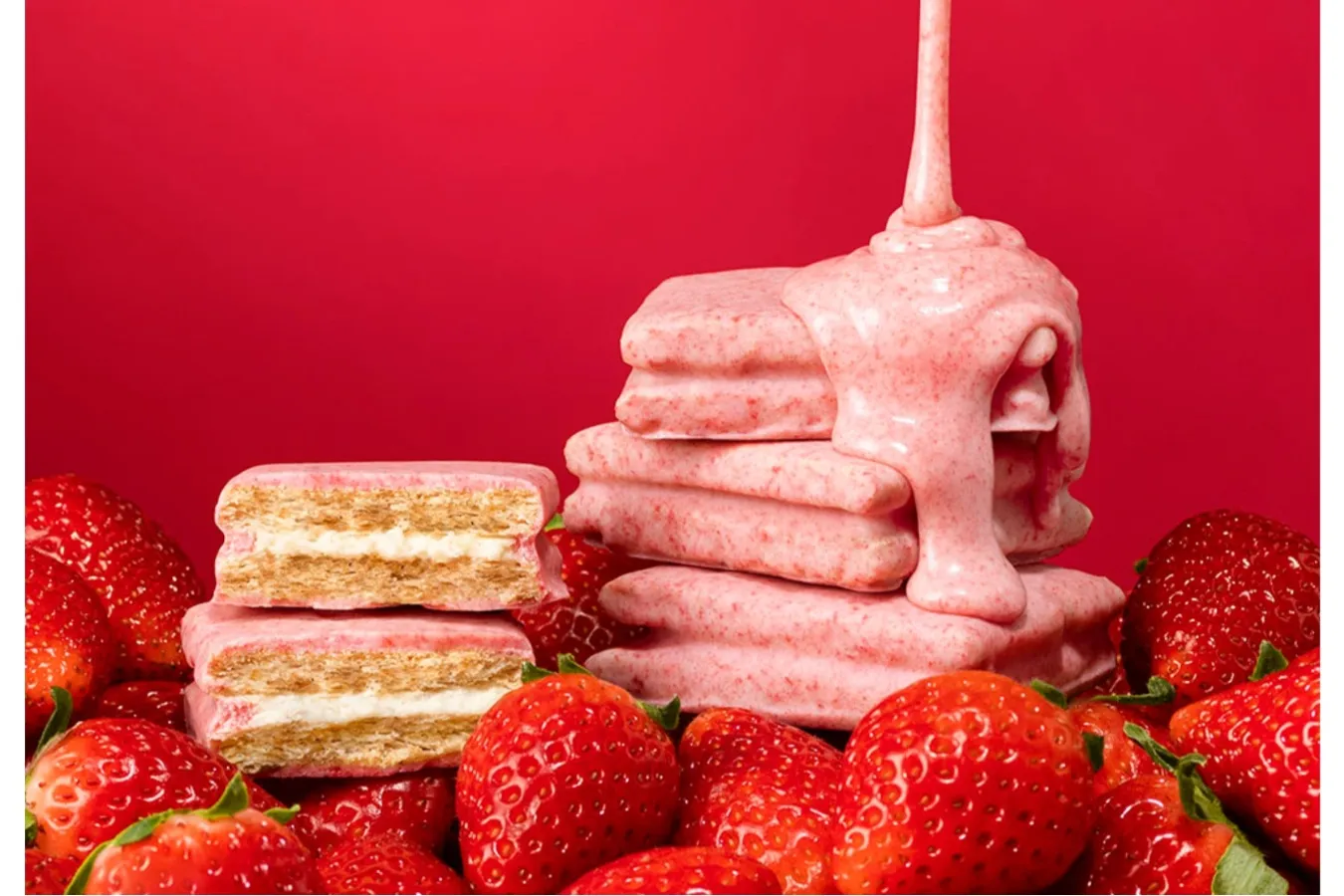 ▲「濃苺（こいちご）ショコラがけサンド」