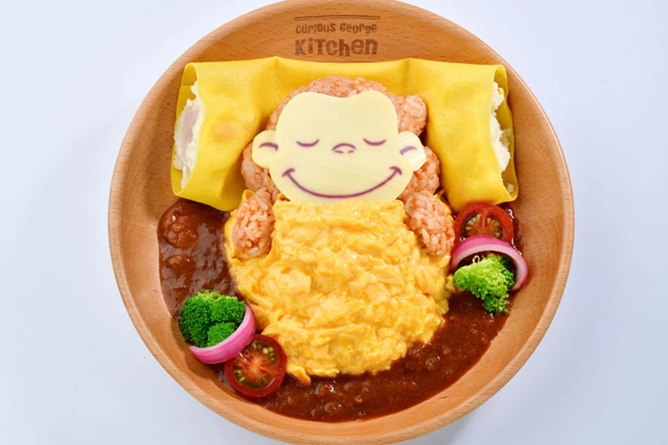 ▲「すやすやおやすみ☆『ジョージ』オムライス＆ハンバーグプレート」（1,680円） © & ® UCS LLC and HC LLC