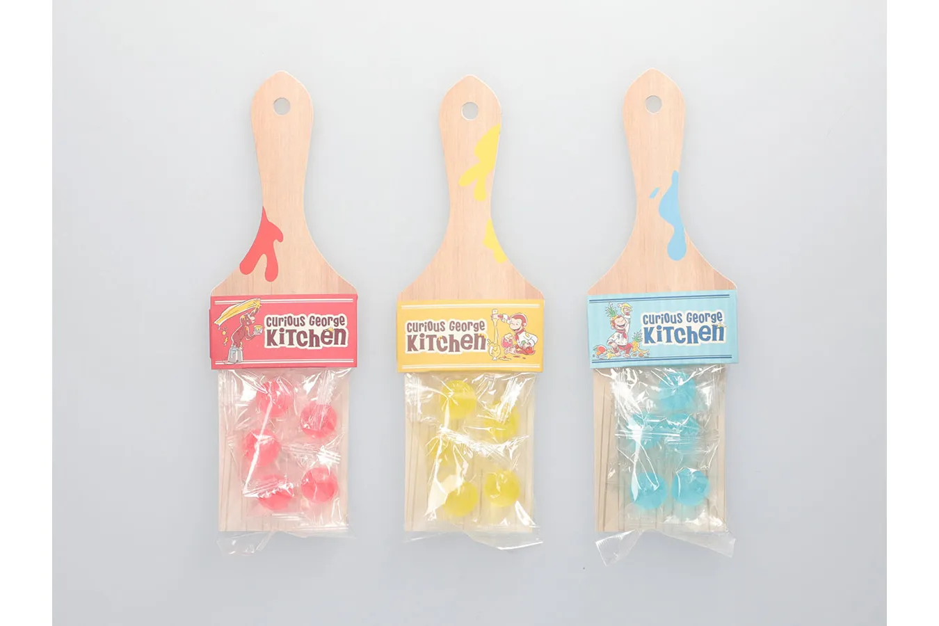 ▲「ぺたぺたペンキのキャンディ あか/きいろ/あお」（各594円） © & ® UCS LLC and HC LLC