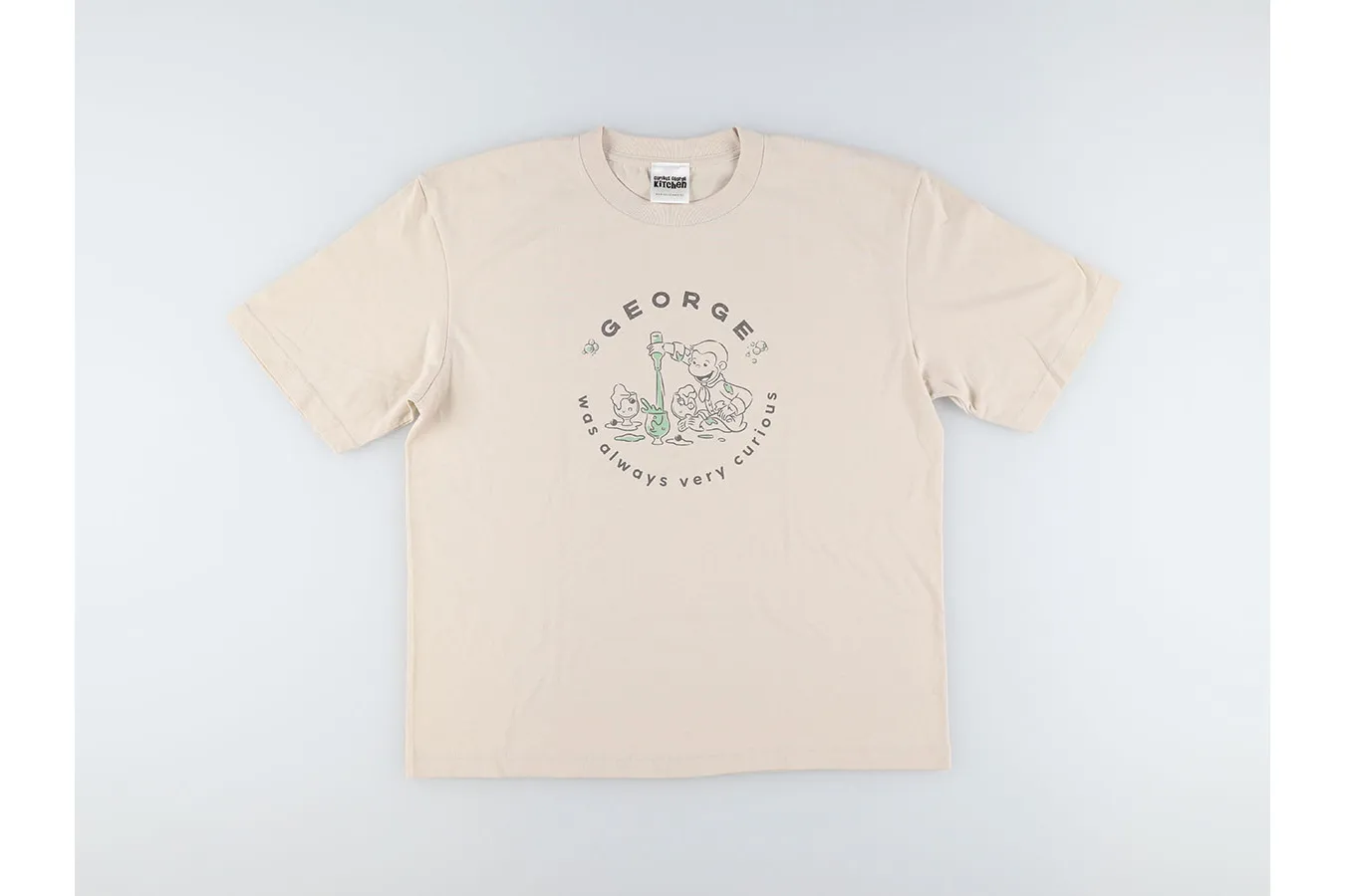 ▲「ビッグTシャツ クリームソーダ」（3,850円） © & ® UCS LLC and HC LLC