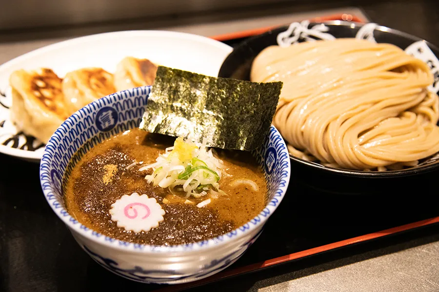 中華蕎麦とみ田」の直系店に朝から食べられる濃厚つけめんまで！行列