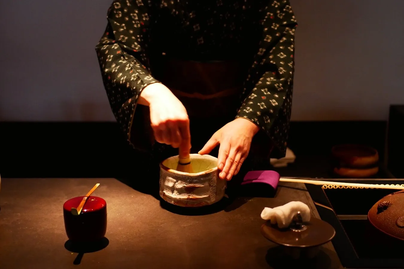 お茶の概念が覆る、唯一無二の和空間！大注目の盆栽カフェ南青山「松葉屋茶寮」_1558909