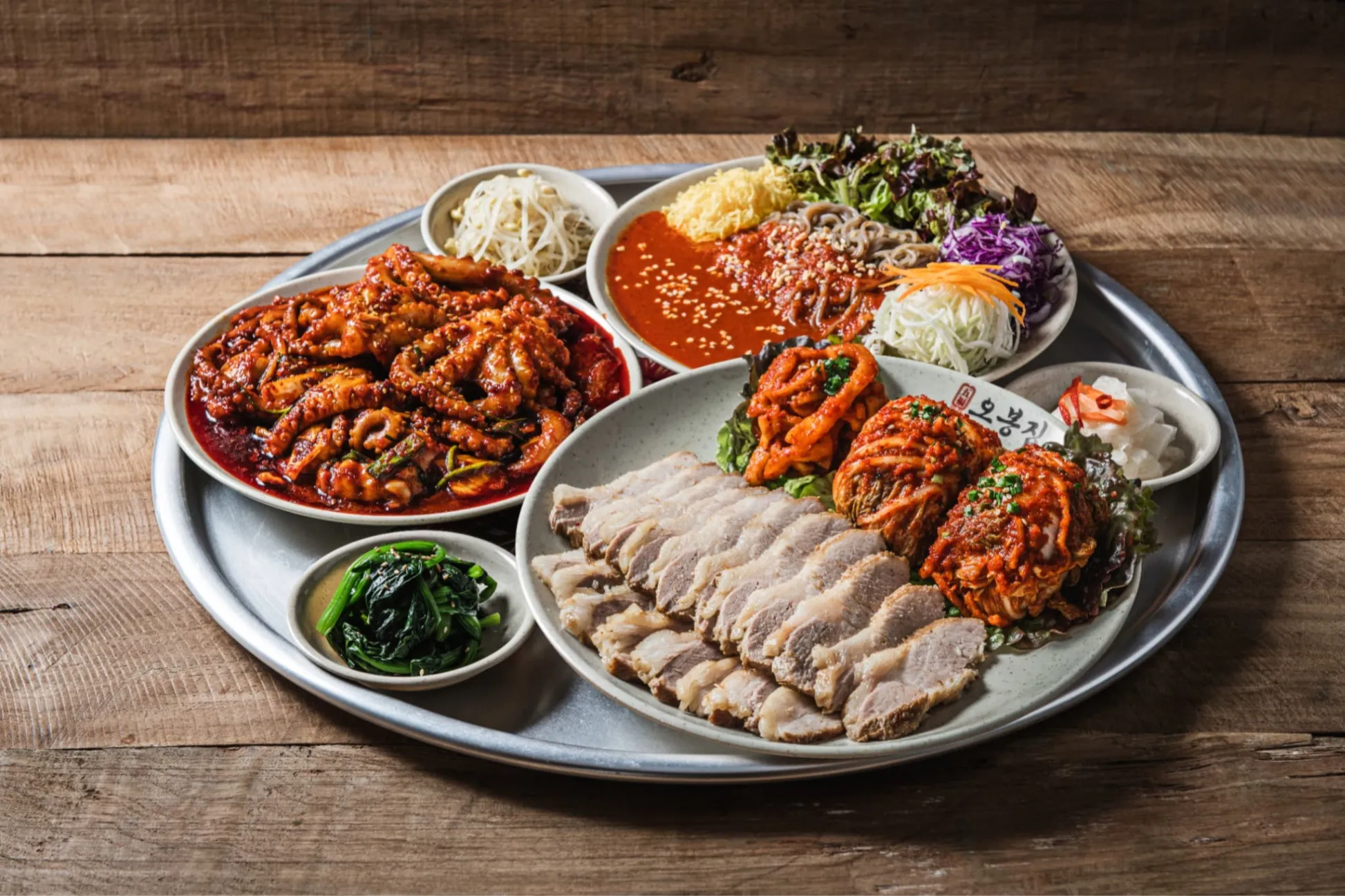 日本初上陸！人気の韓国料理店「オボンジップ」神田にオープン