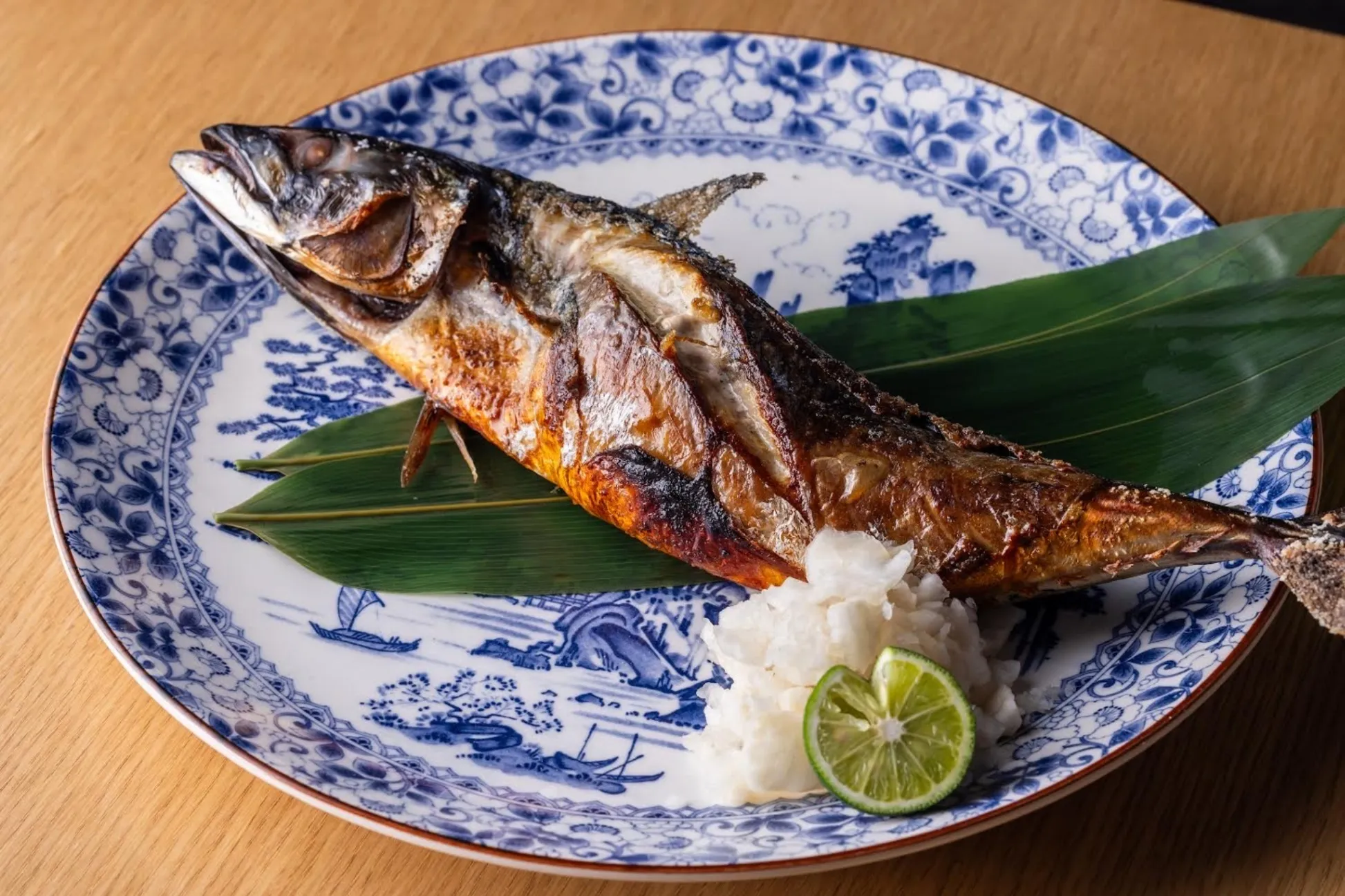 魚と地酒が自慢！炉端焼き酒場「鮮魚と炉端焼き　魚炉魚炉」五反田にオープン